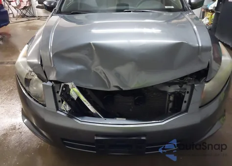 2010 Honda Accord 2.4 Lx-P z USA, uszkodzony, nr VIN 1HGCP2F46AA060179